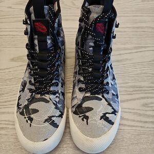 Vans Sk8-Hi Gore-Tex MTE-3 Artic Camo Boots (MINT condition). Make an offer